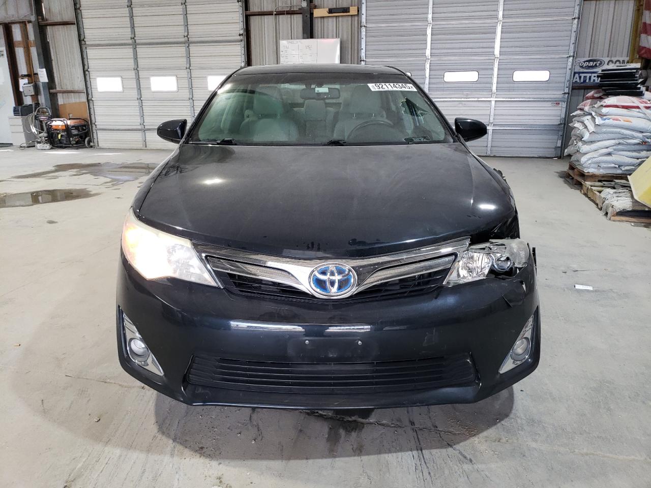 TOYOTA CAMRY HYBRID
