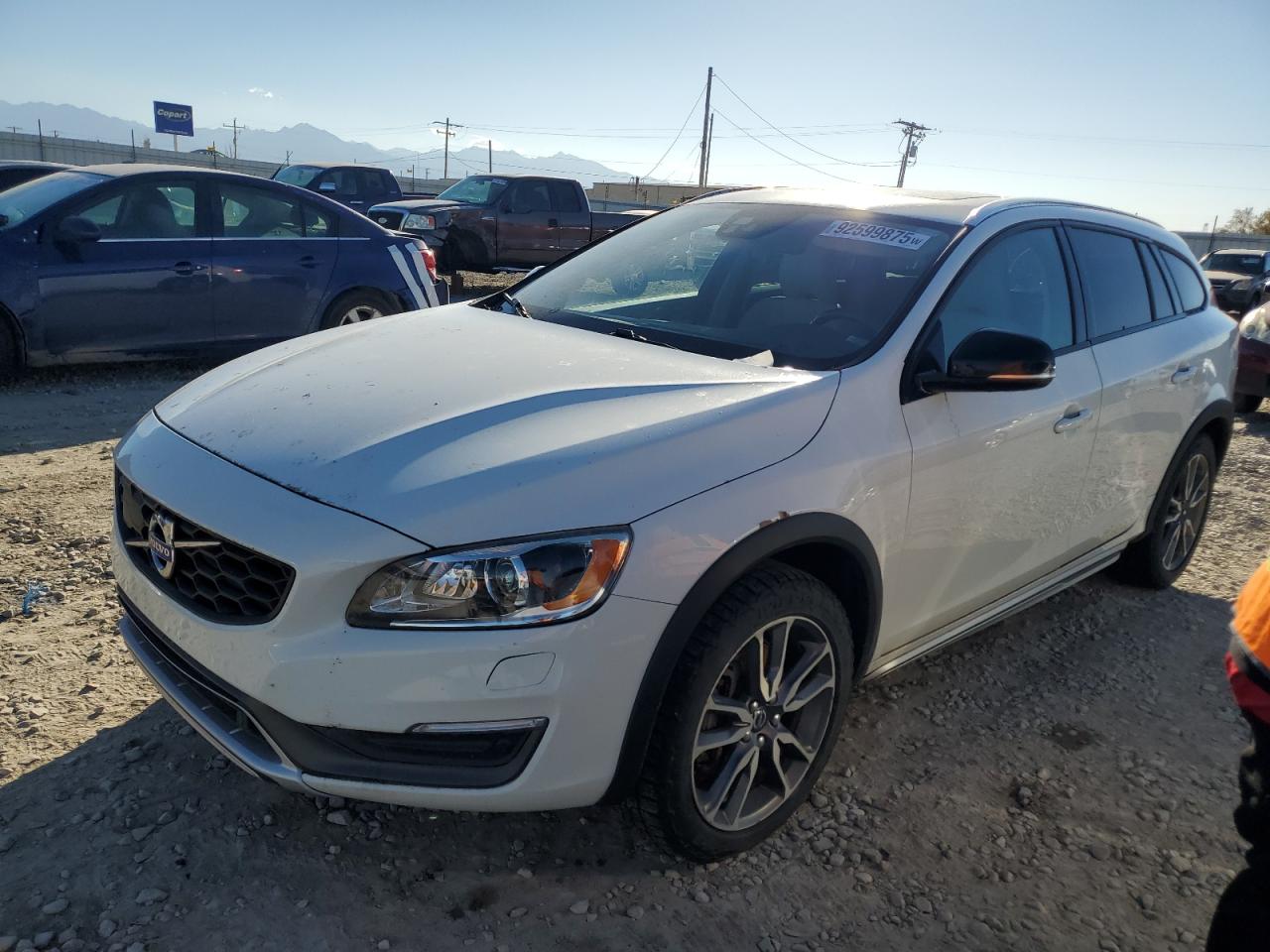 VOLVO V60 PLATINUM