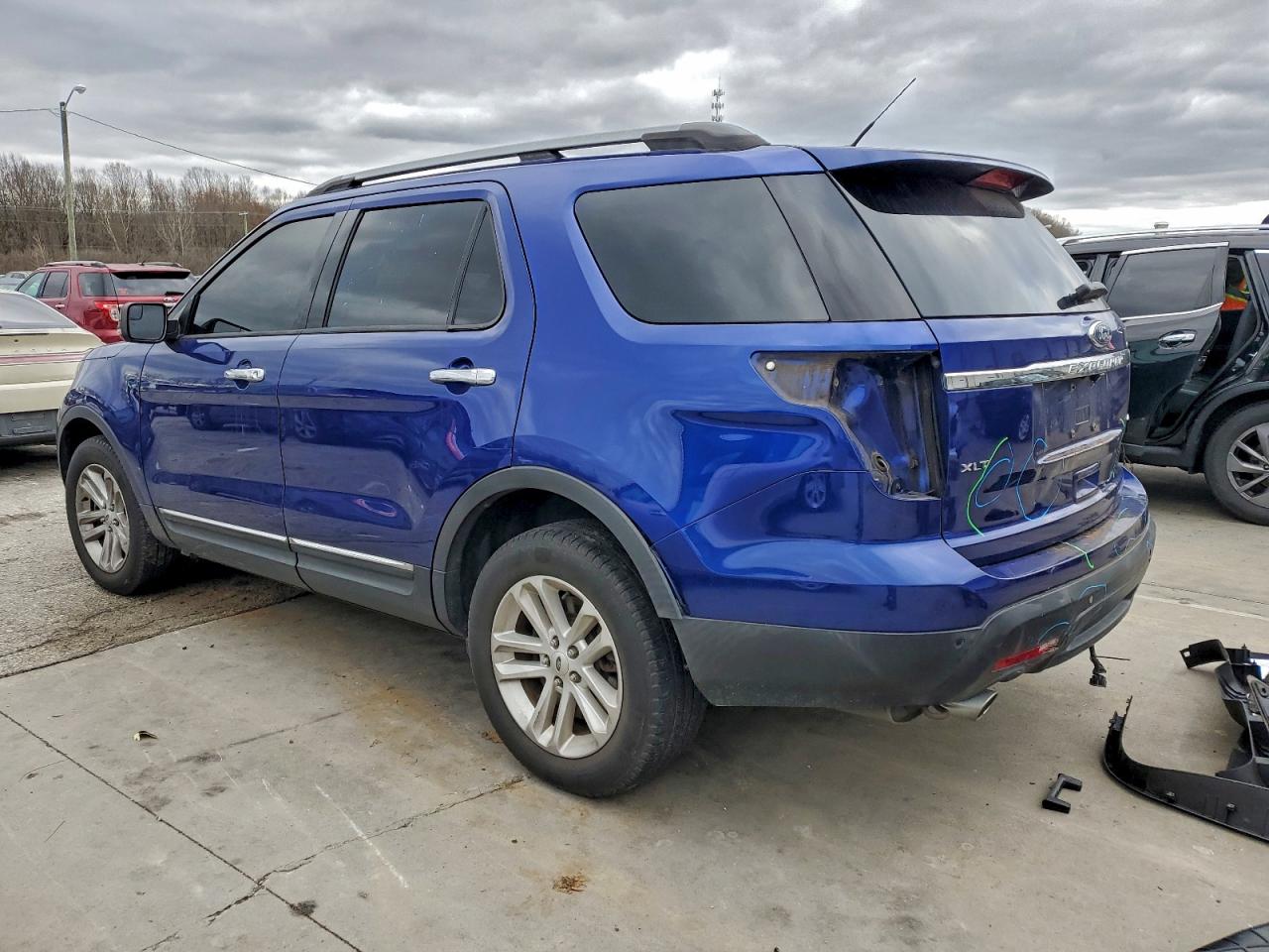 FORD EXPLORER XLT