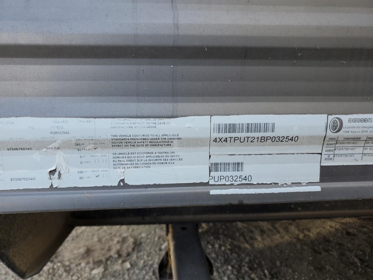 Lot #3285102401 2011 PUMA 5TH WHEEL