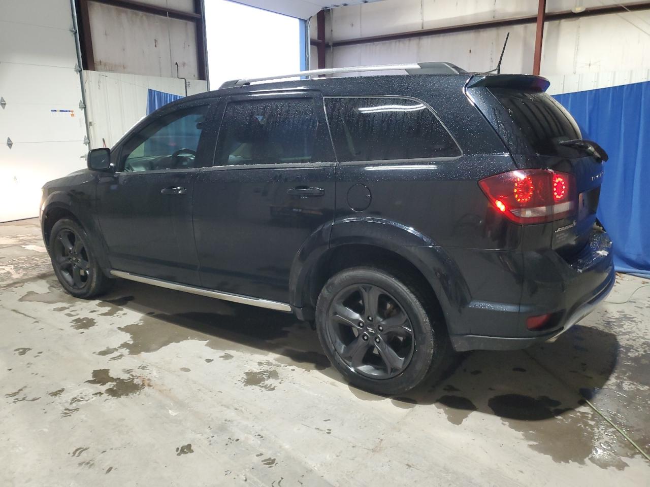 DODGE JOURNEY CROSSROAD