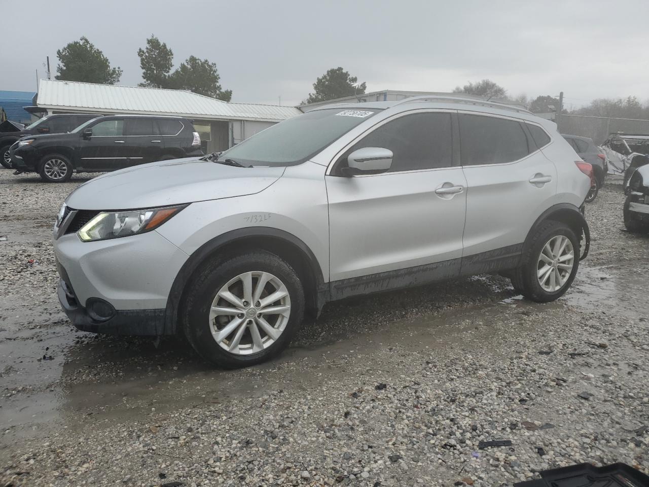 NISSAN ROGUE SPORT S