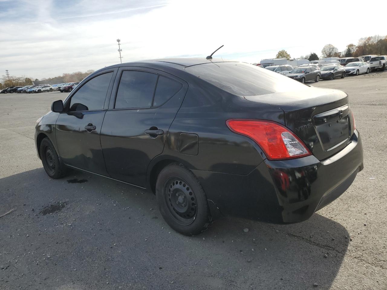 NISSAN VERSA S