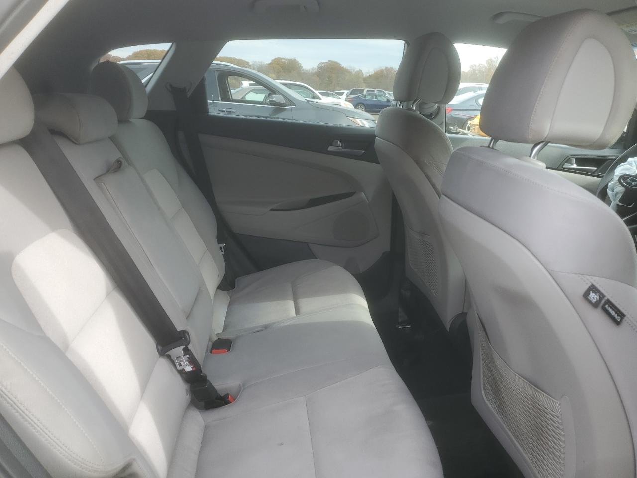 Lot #3310317972 2018 HYUNDAI TUCSON SE