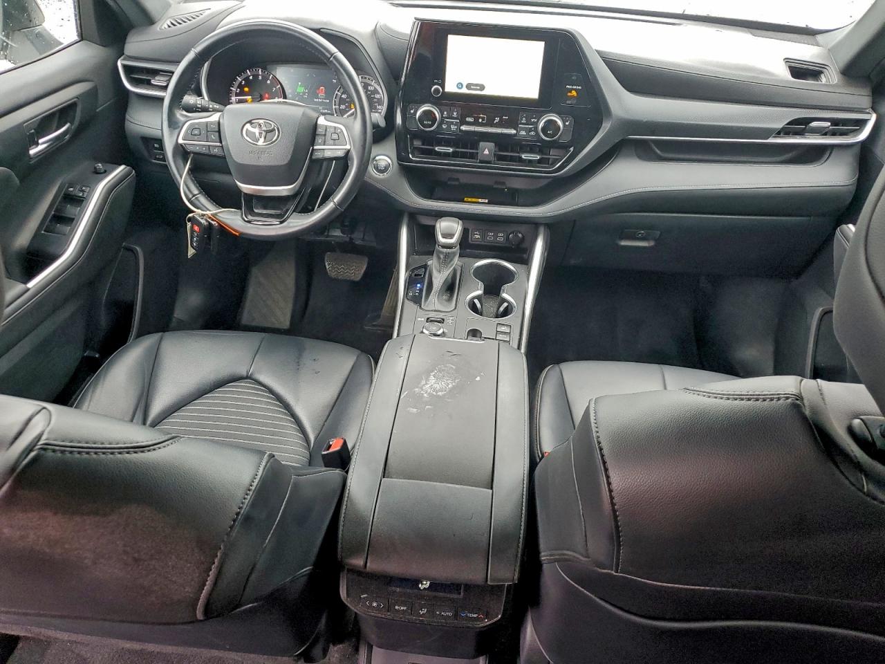 Lot #3302733002 2023 TOYOTA HIGHLANDER