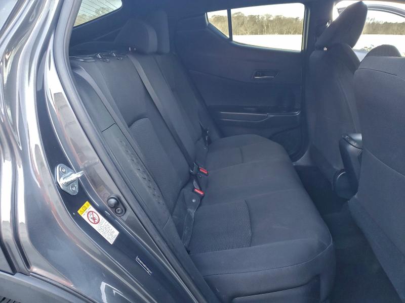 2018 TOYOTA C-HR XLE #3302757349