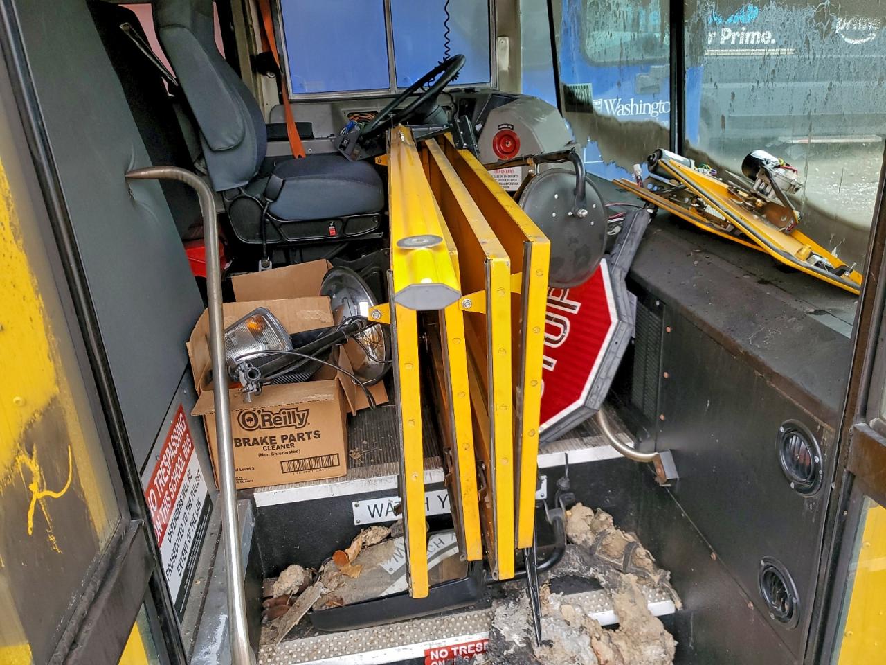 Lot #3308319161 2020 IC CORPORATION 3000 RE