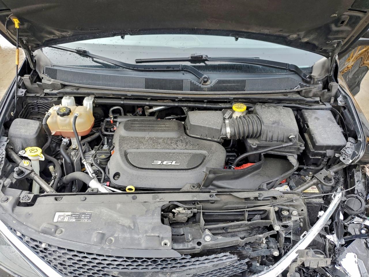 CHRYSLER PACIFICA TOURING