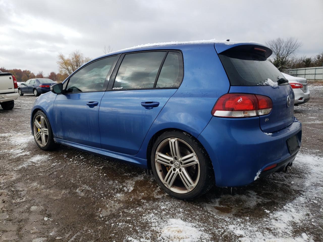 VOLKSWAGEN GOLF R