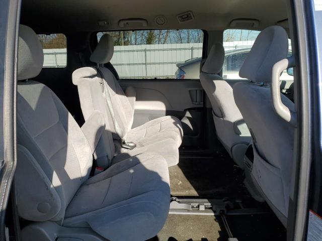 2015 TOYOTA SIENNA LE #3298105174