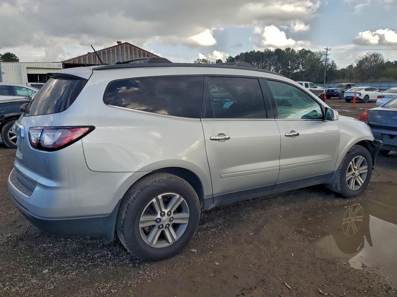 CHEVROLET TRAVERSE LT