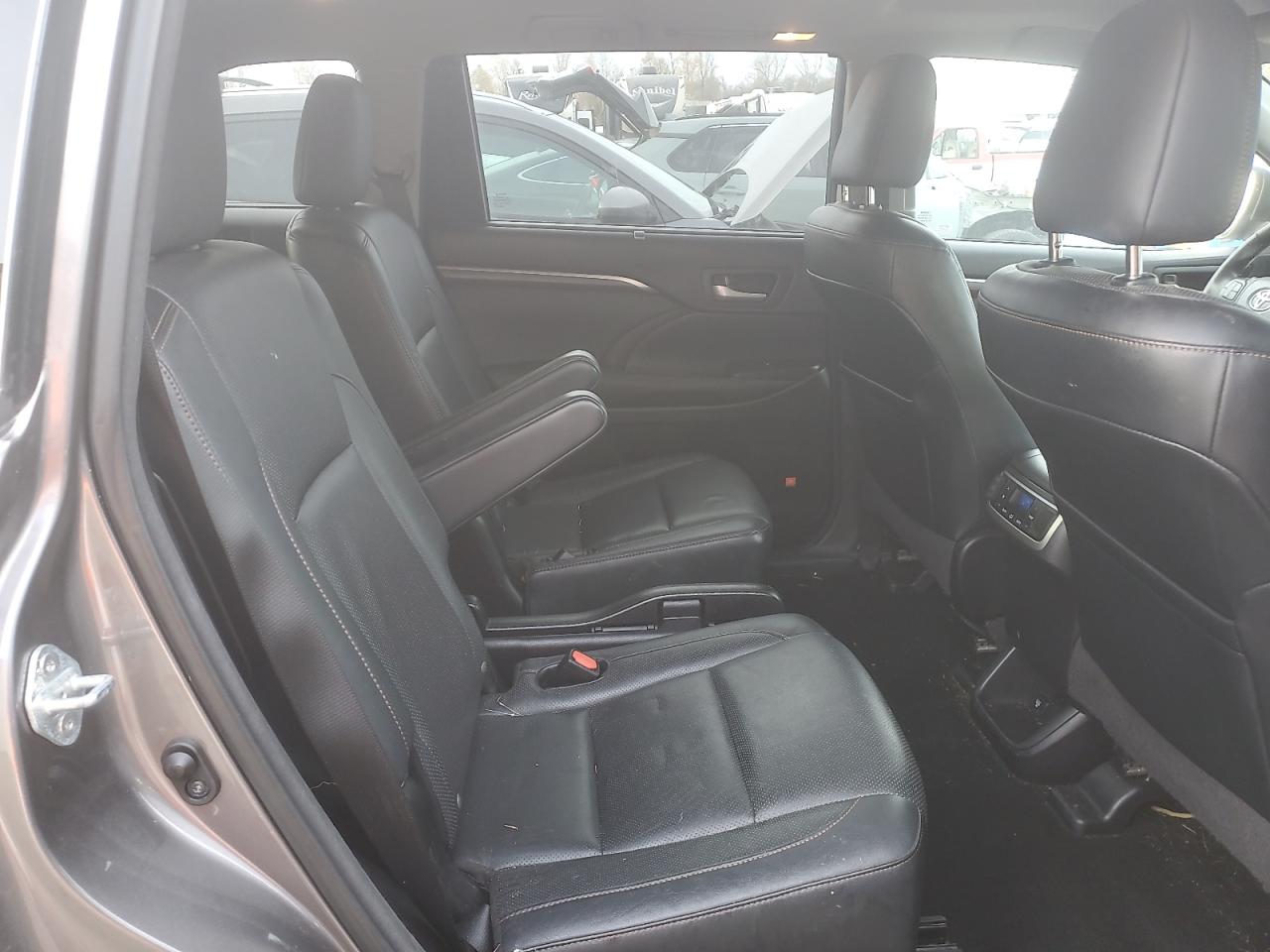 TOYOTA HIGHLANDER LIMITED