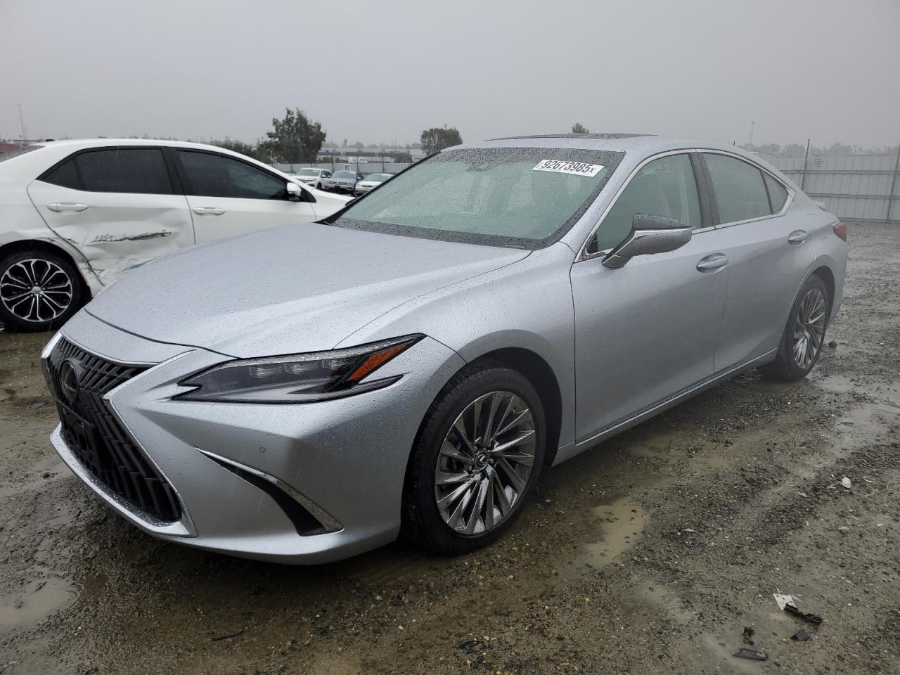 LEXUS ES 300H BASE