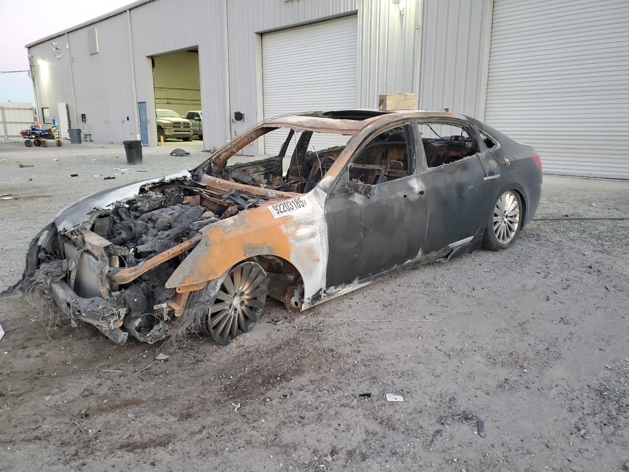 HYUNDAI EQUUS SIGNATURE