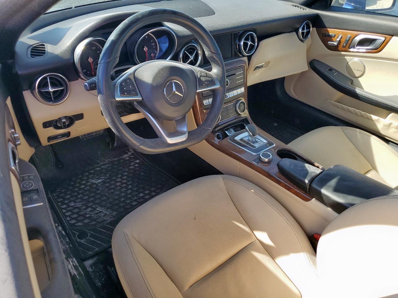 MERCEDES-BENZ SLC-CLASS 300