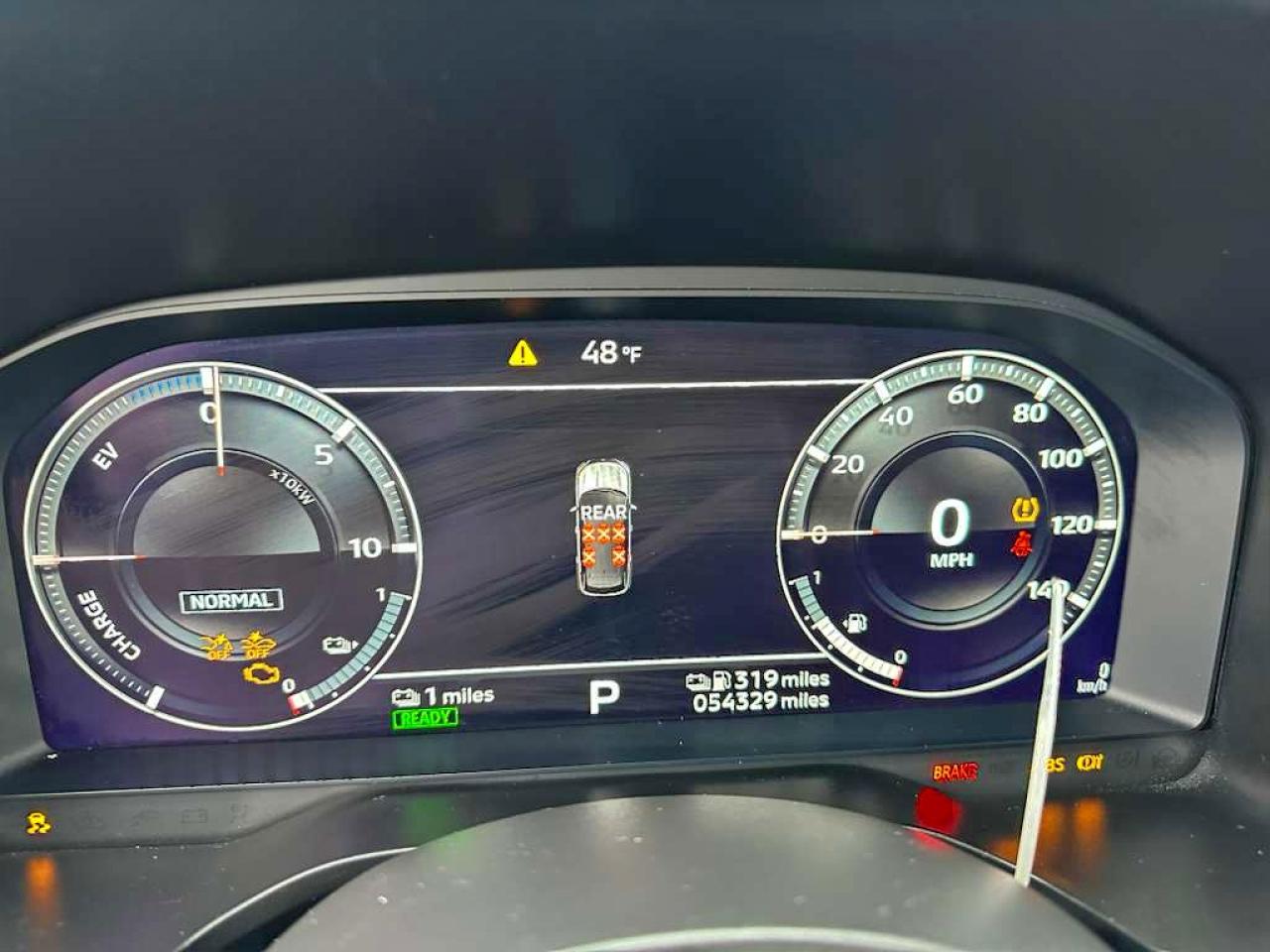 MITSUBISHI OUTLANDER SE