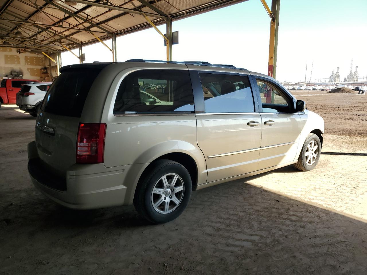 CHRYSLER TOWN & COUNTRY TOURING PLUS