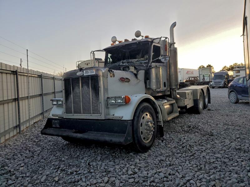 Global Auto Auctions: 2007 PETERBILT 378