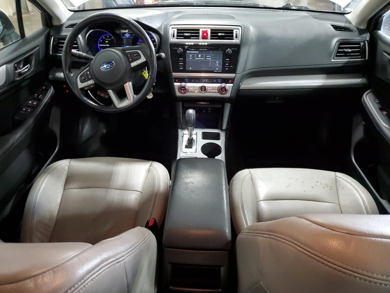 SUBARU LEGACY 2.5I PREMIUM