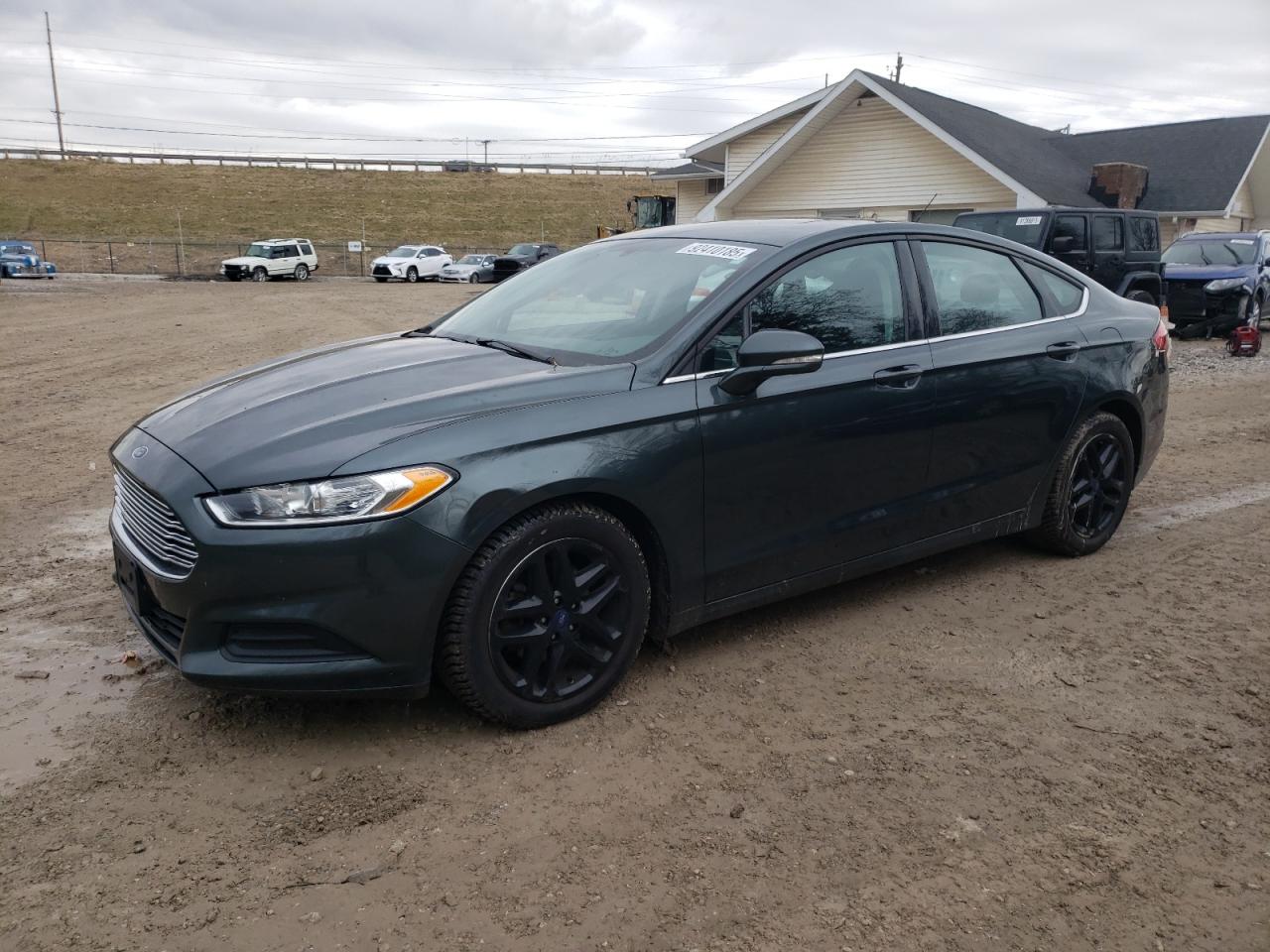 FORD FUSION SE