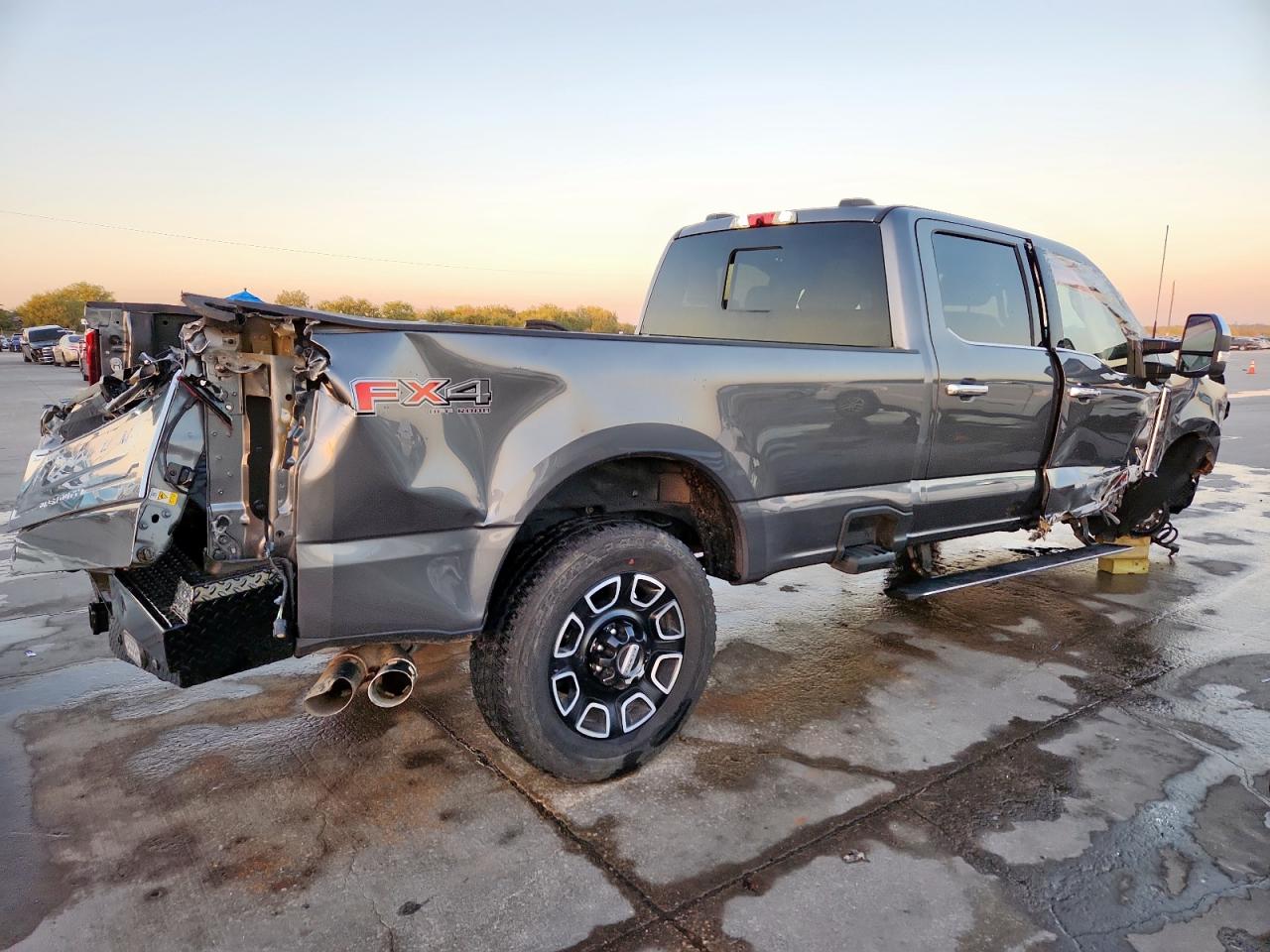 FORD F-350 SUPER DUTY