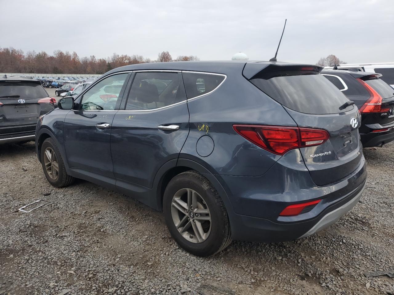 Lot #3311676229 2018 HYUNDAI SANTA FE S
