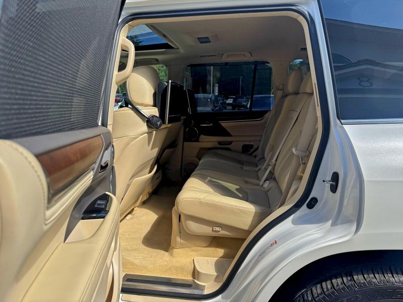 2016 LEXUS LX 570 #3300173814