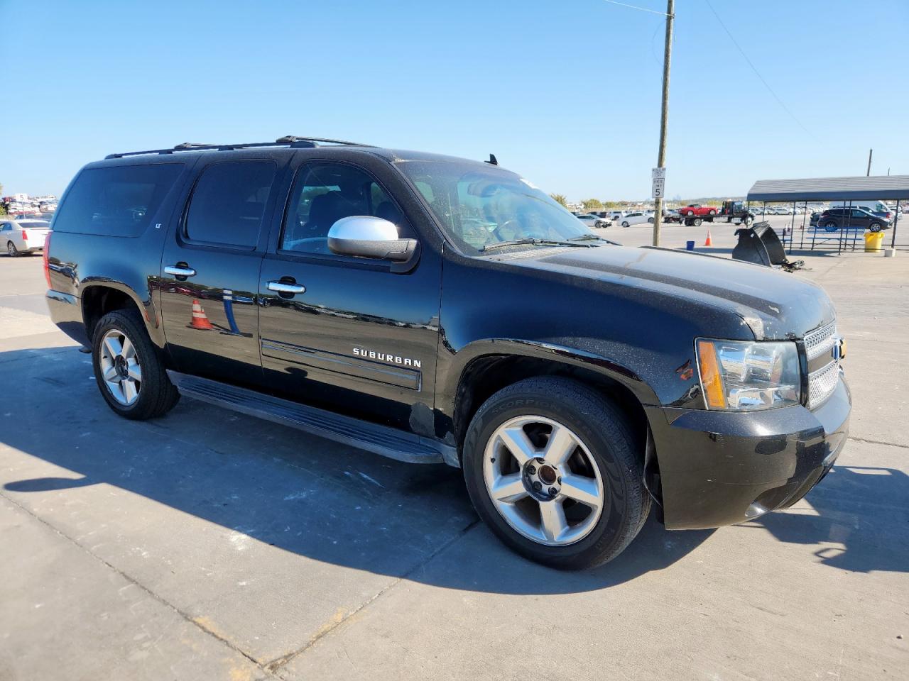 CHEVROLET SUBURBAN C1500 LT