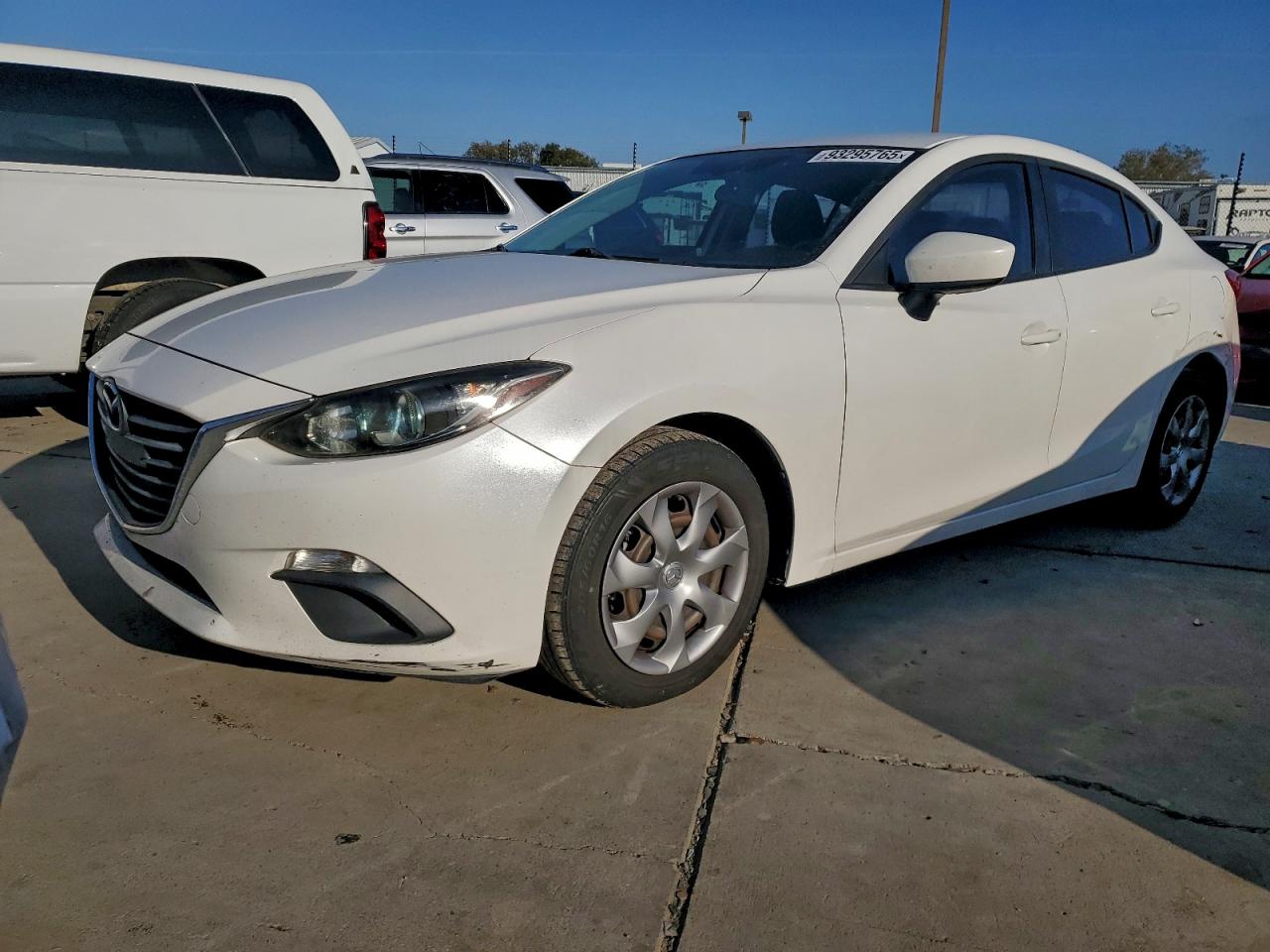 Lot #3310311993 2015 MAZDA 3 SPORT