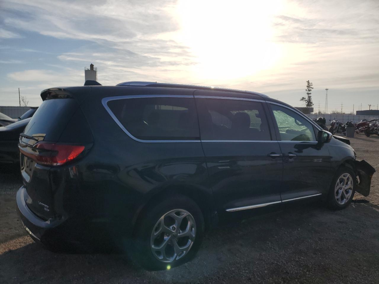 CHRYSLER PACIFICA LIMITED