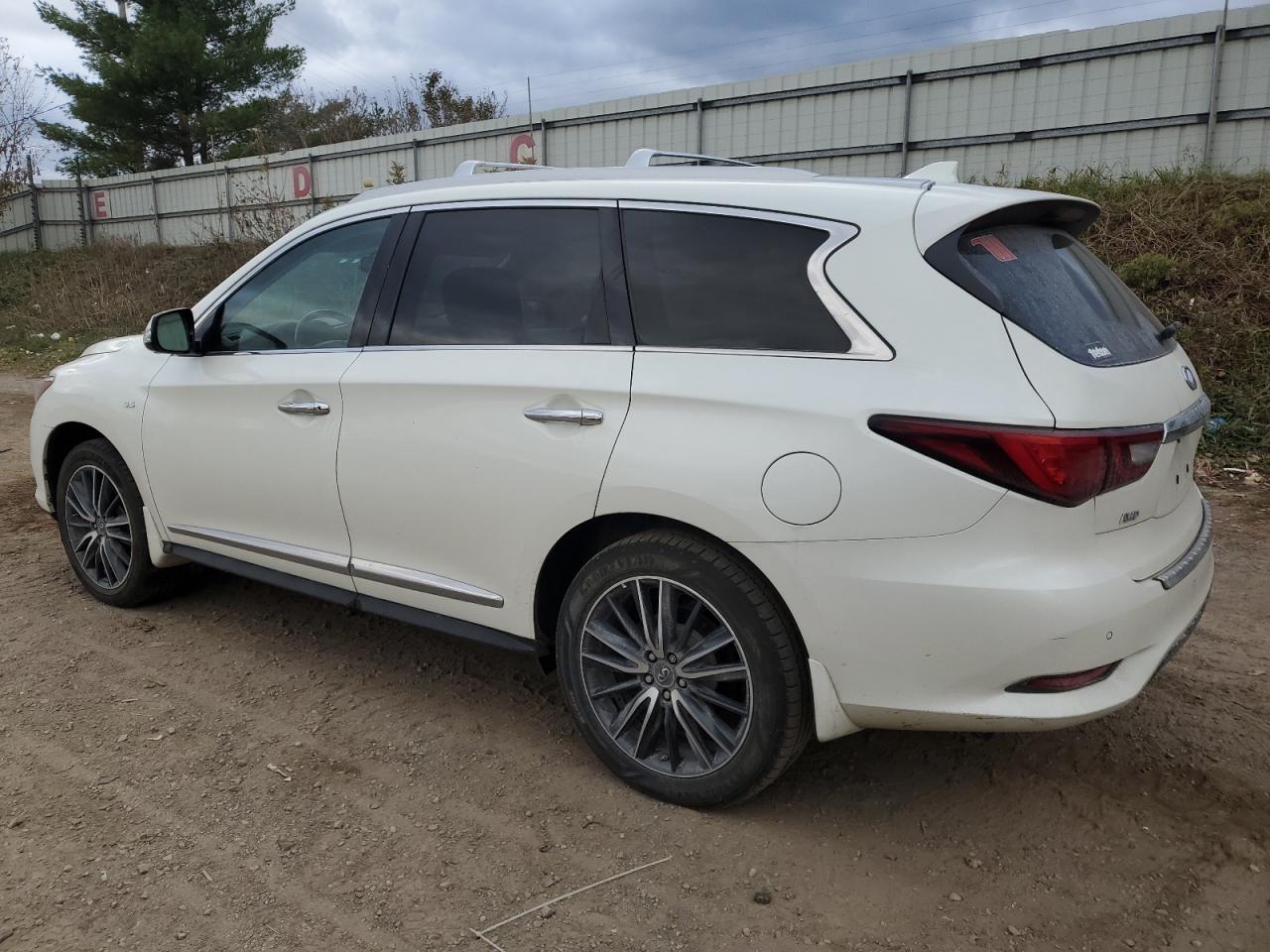 INFINITI QX60 LUXE