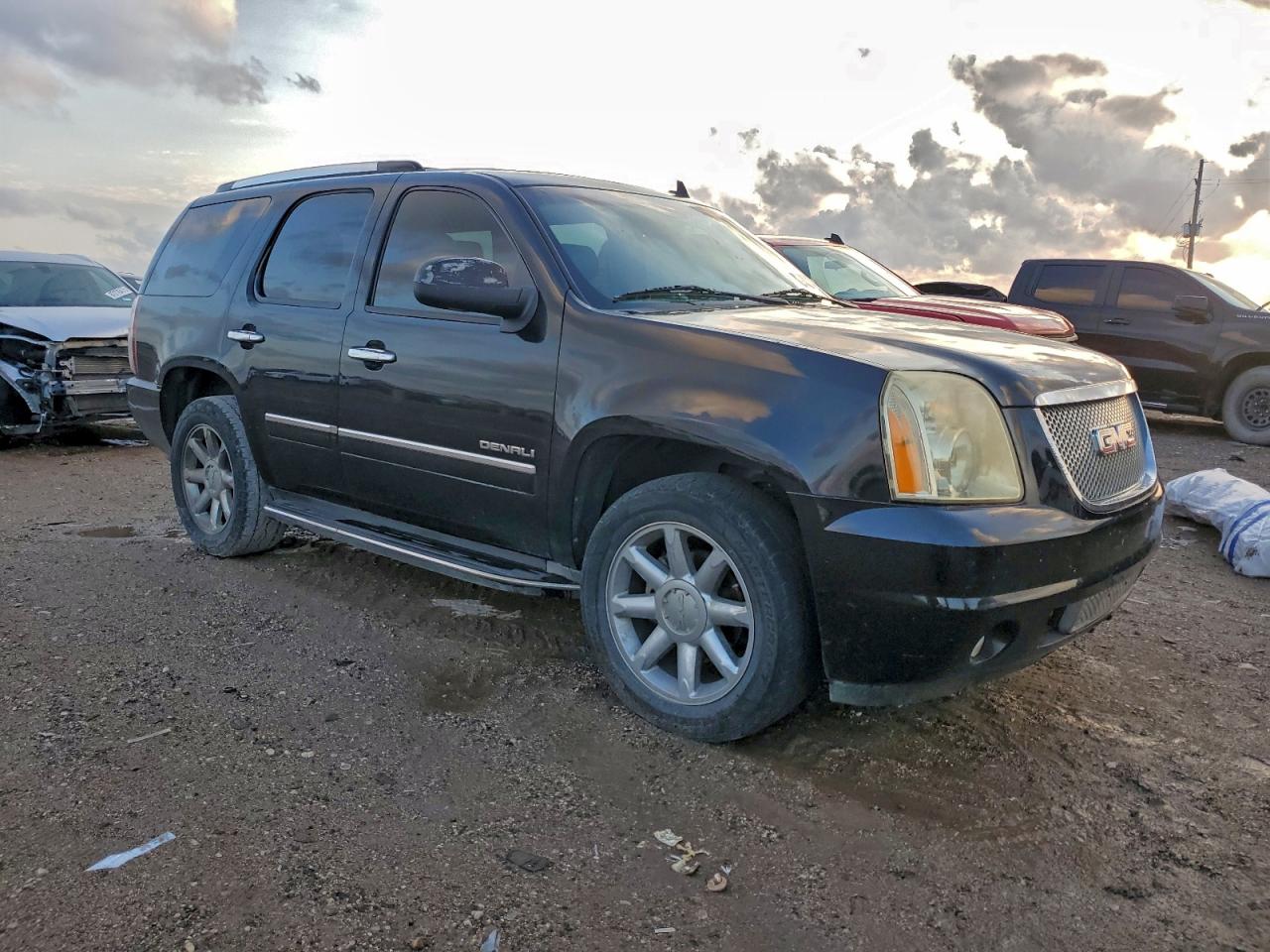 GMC YUKON DENALI