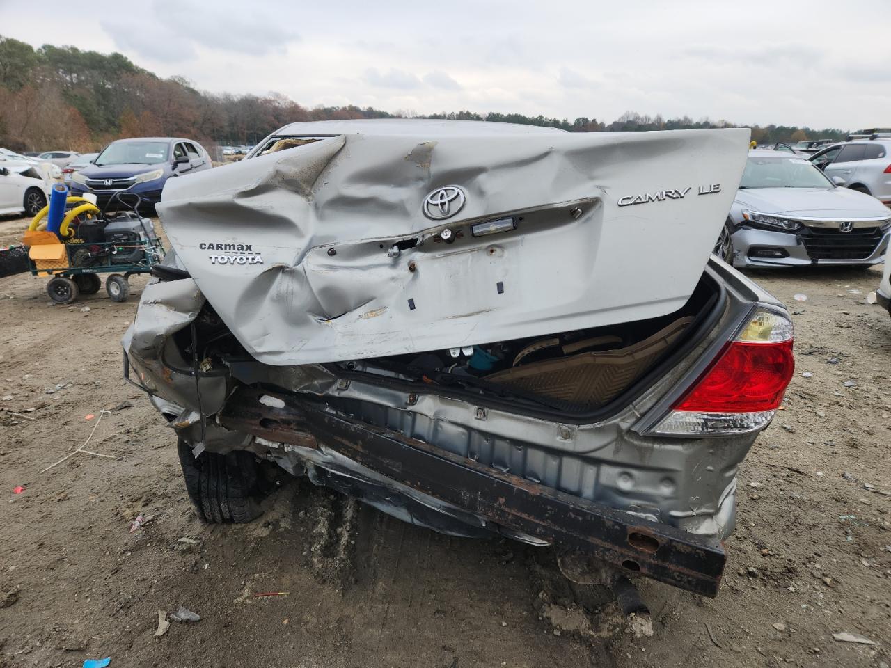 Lot #3305376302 2005 TOYOTA CAMRY LE