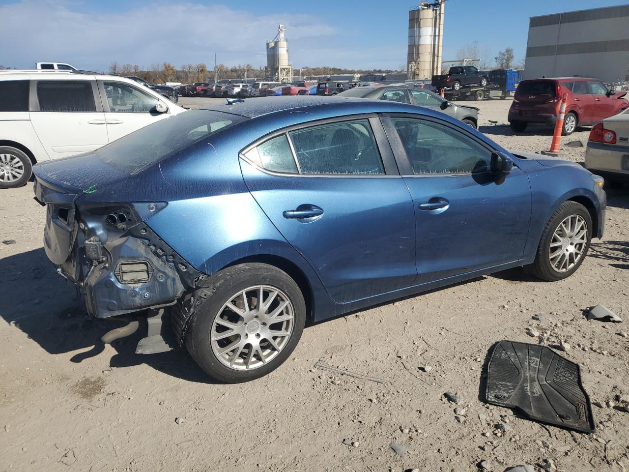 MAZDA 3 GRAND TOURING