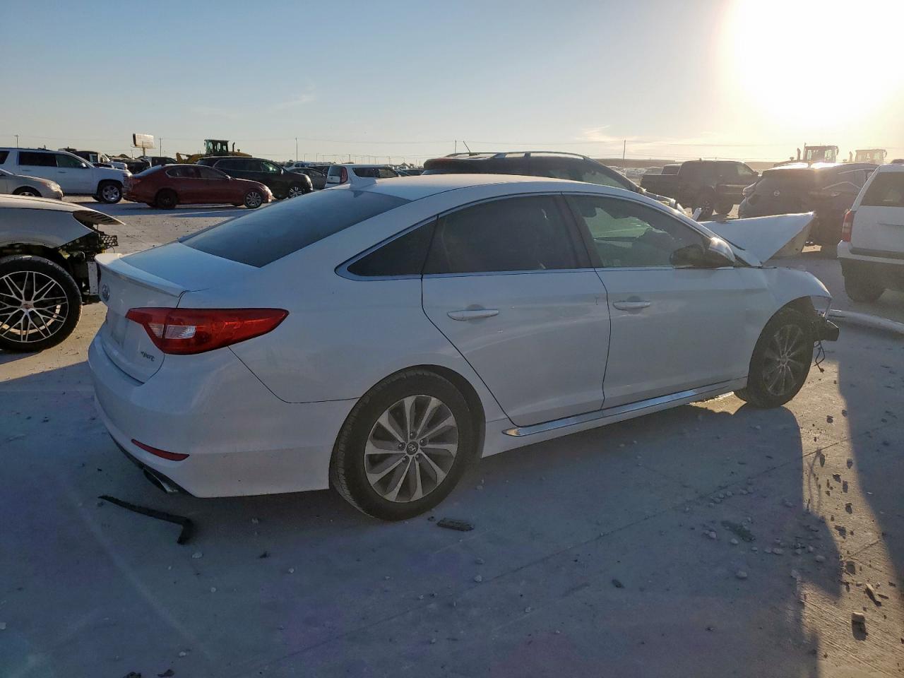 HYUNDAI SONATA SPORT