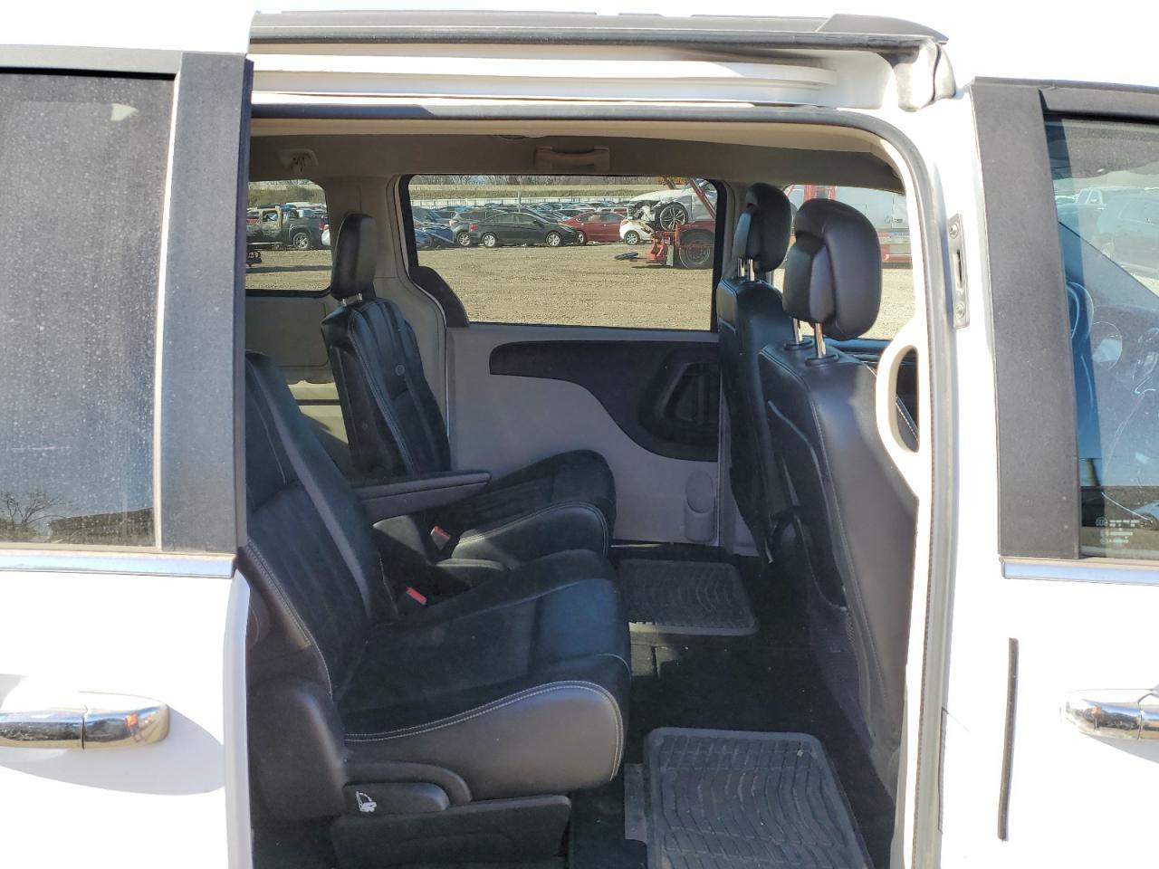 CHRYSLER TOWN & COUNTRY TOURING