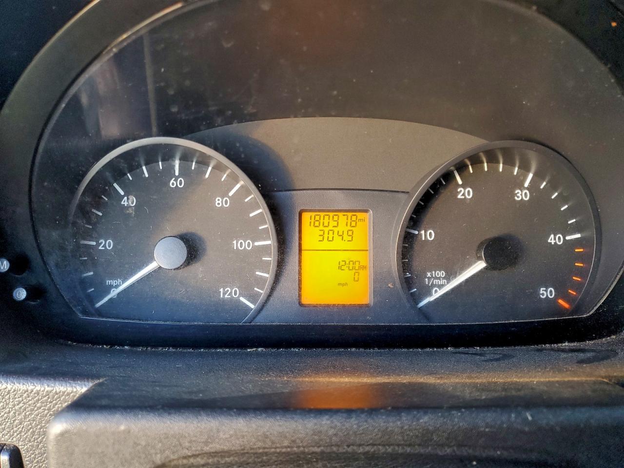 MERCEDES-BENZ SPRINTER 2500