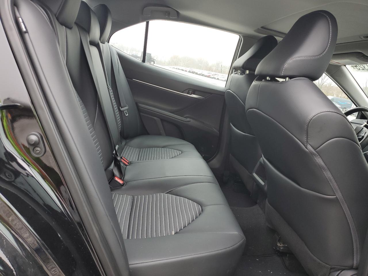 TOYOTA CAMRY SE NIGHT SHADE