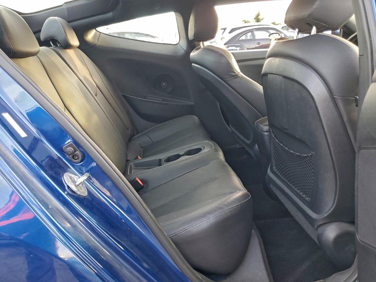 HYUNDAI VELOSTER TURBO