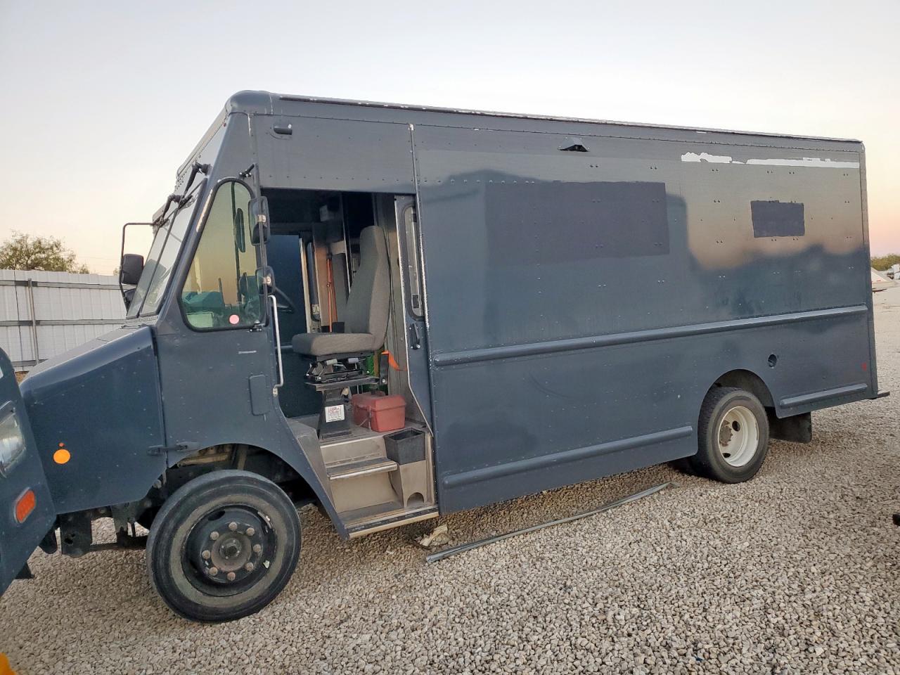 Lot #3311503242 2020 FREIGHTLINER MT45