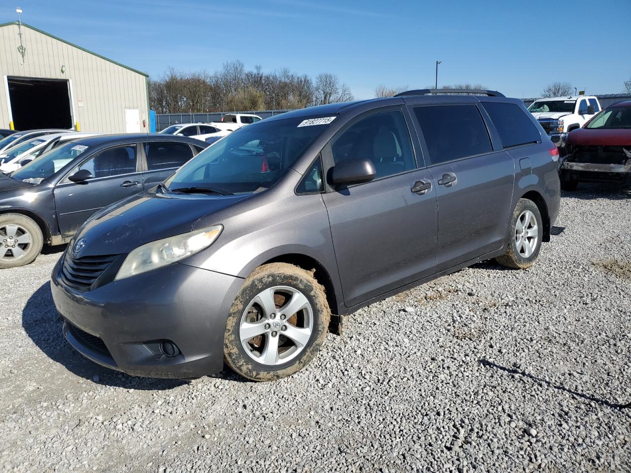 TOYOTA SIENNA