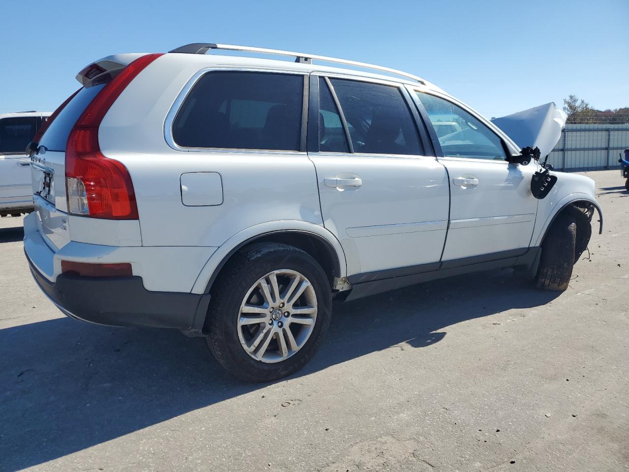 VOLVO XC90 3.2