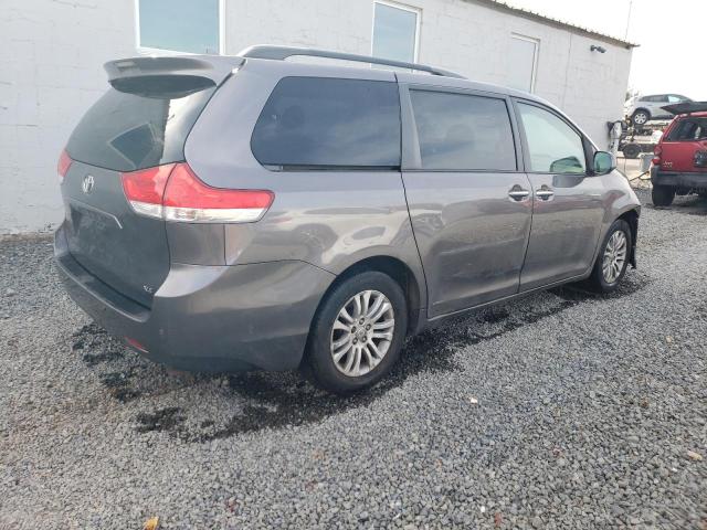 2011 TOYOTA SIENNA XLE #3286553184