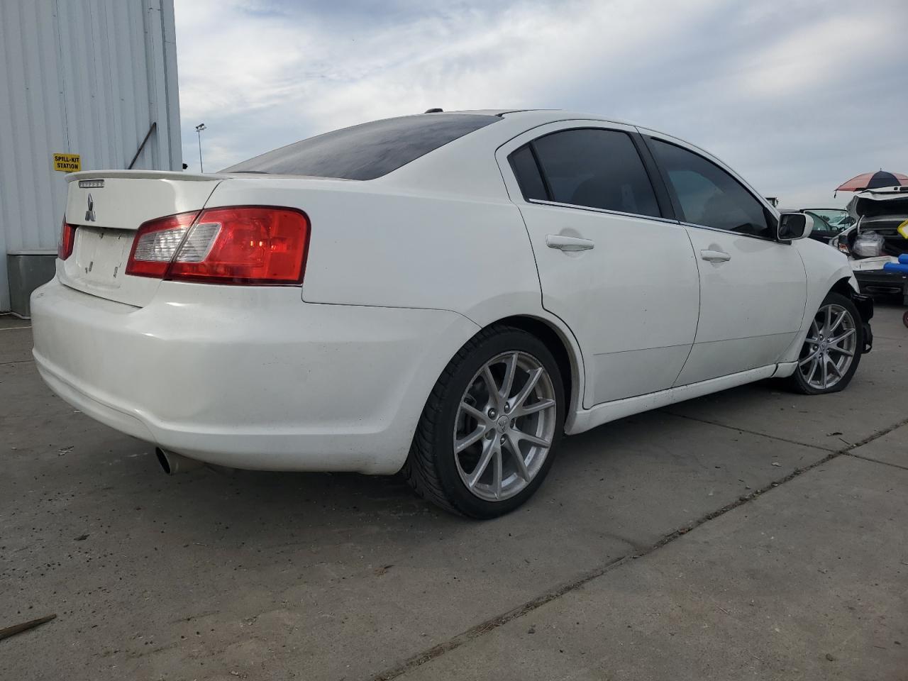 MITSUBISHI GALANT ES