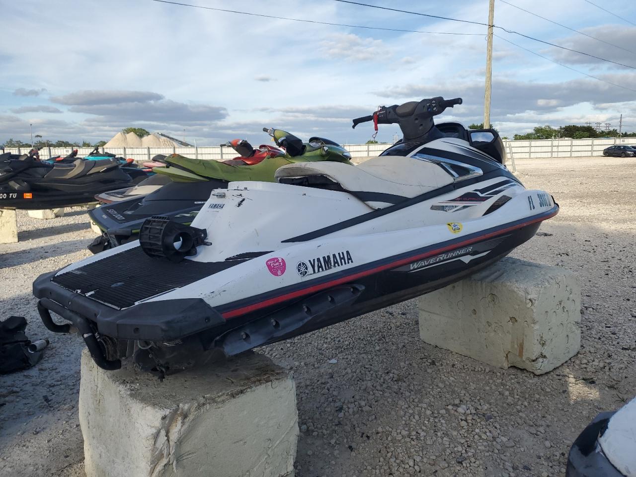 Lot #3296319457 2018 YAMAHA VX