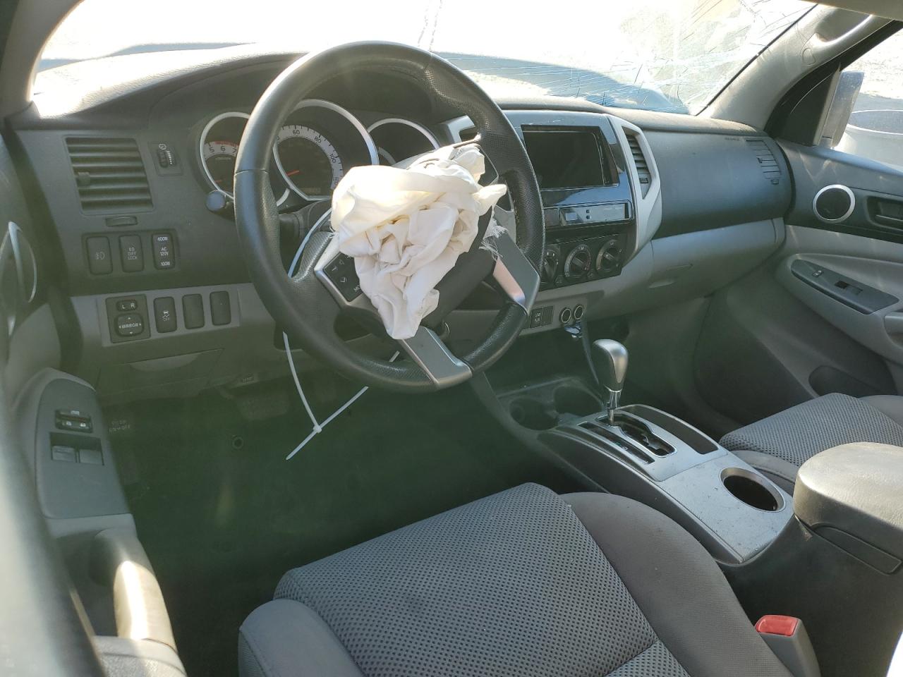 TOYOTA TACOMA PRERUNNER ACCESS CAB