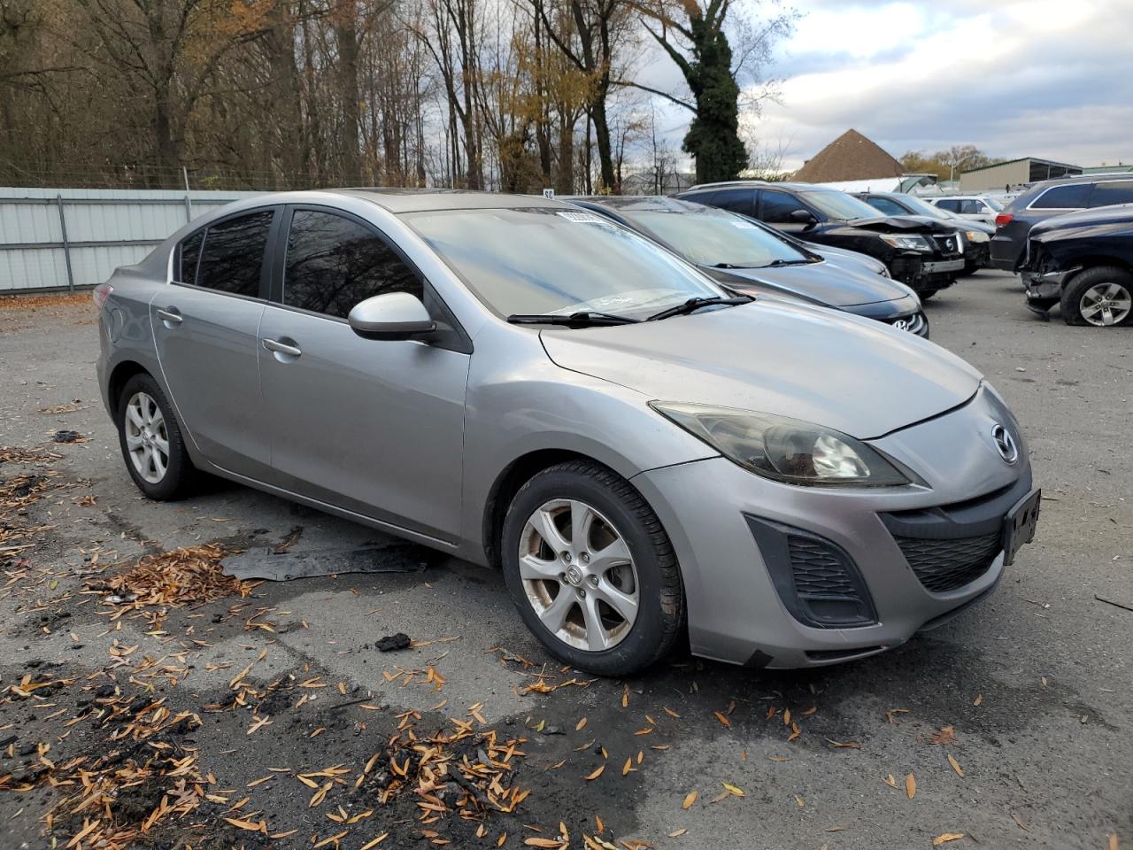 MAZDA 3 I
