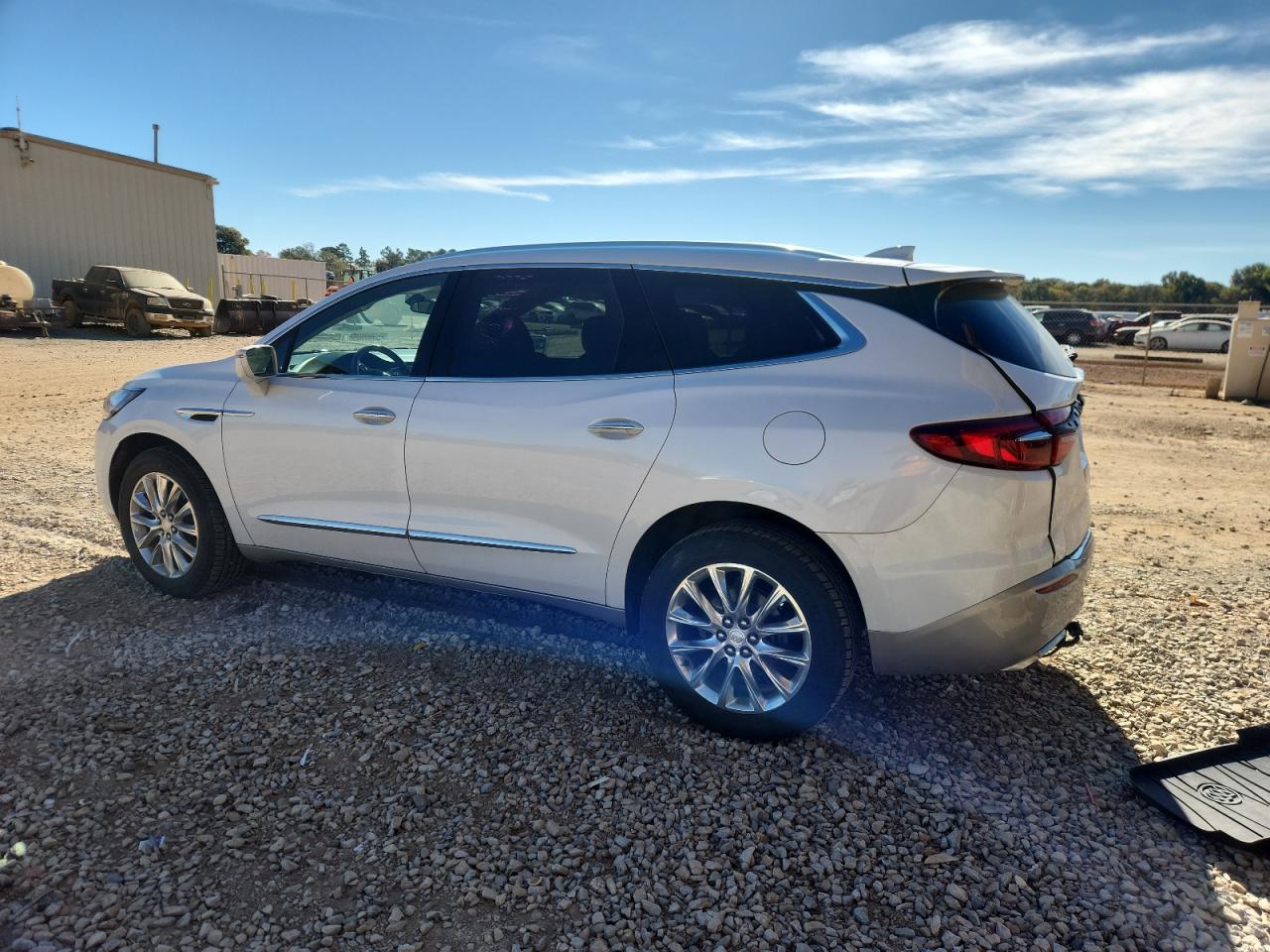 BUICK ENCLAVE ESSENCE