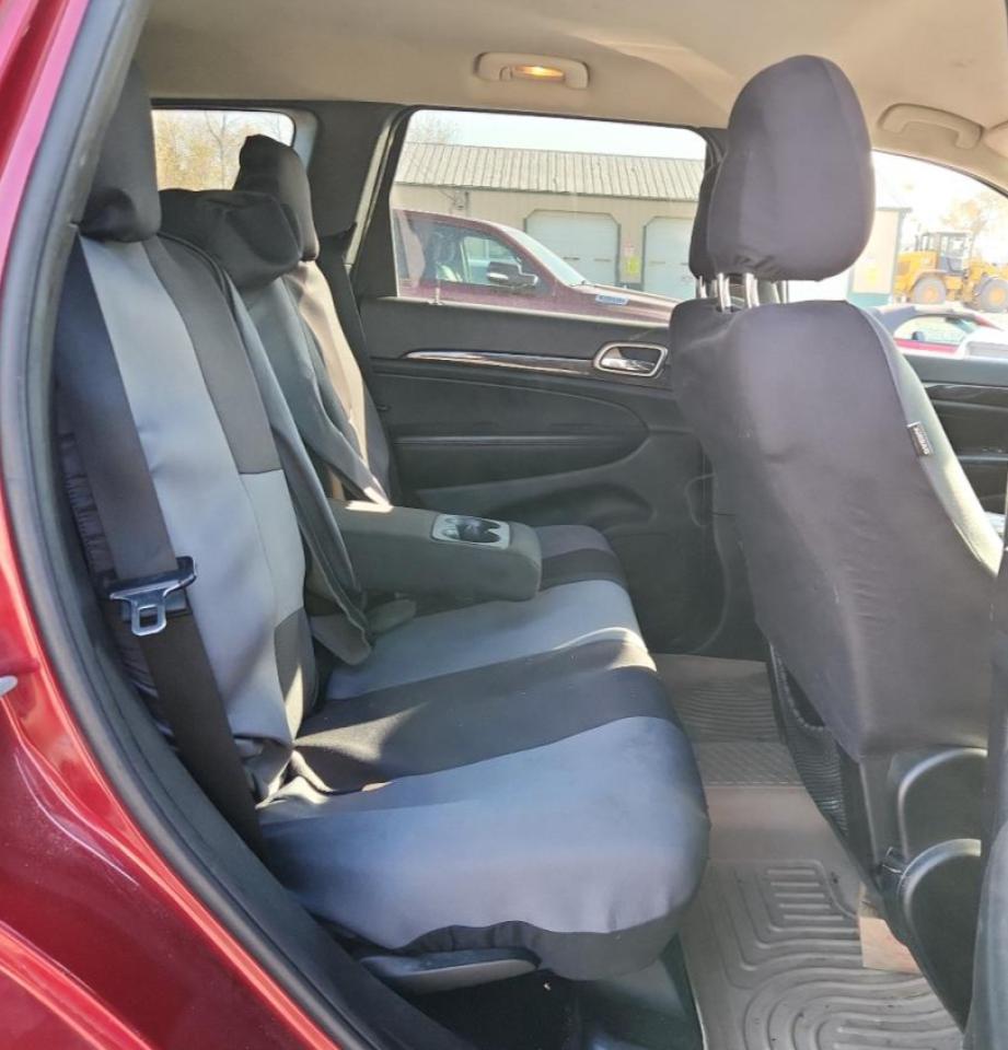 JEEP GRAND CHEROKEE LAREDO