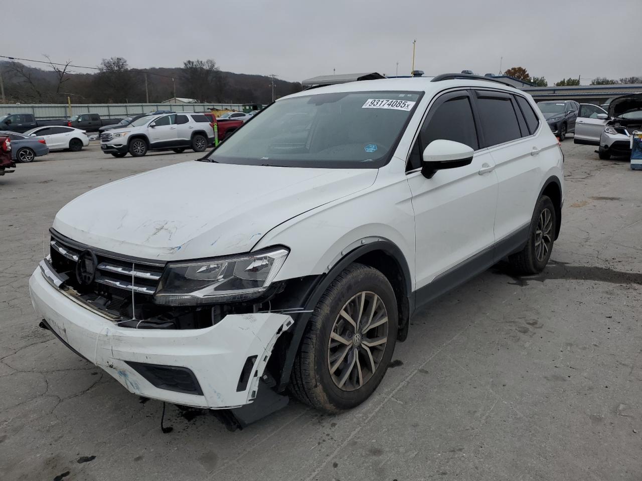 VOLKSWAGEN TIGUAN SE